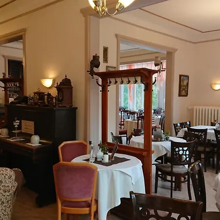 Waldschloesschen 酒店 腓特烈罗达